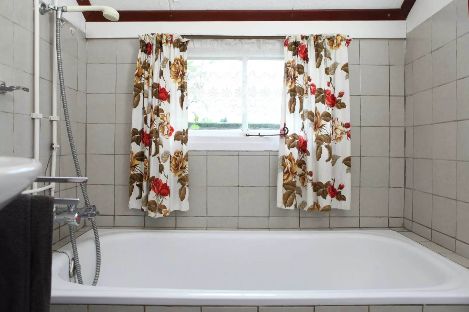 Honthem-Bathroom