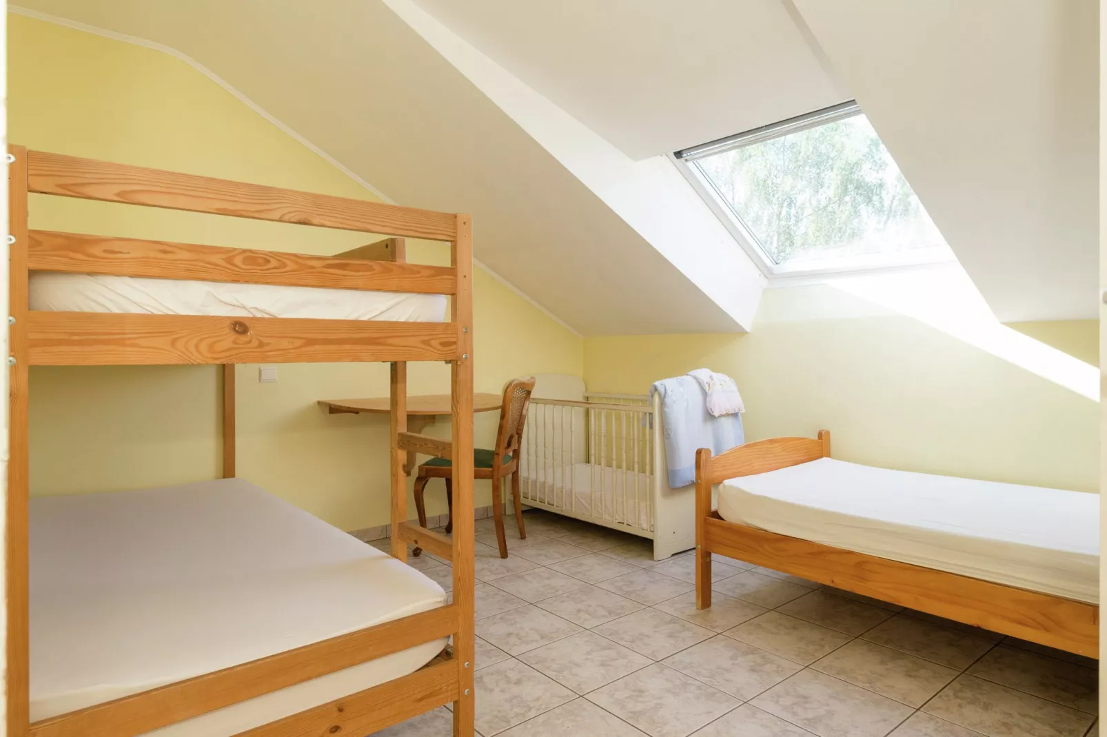Evasion-Bedroom