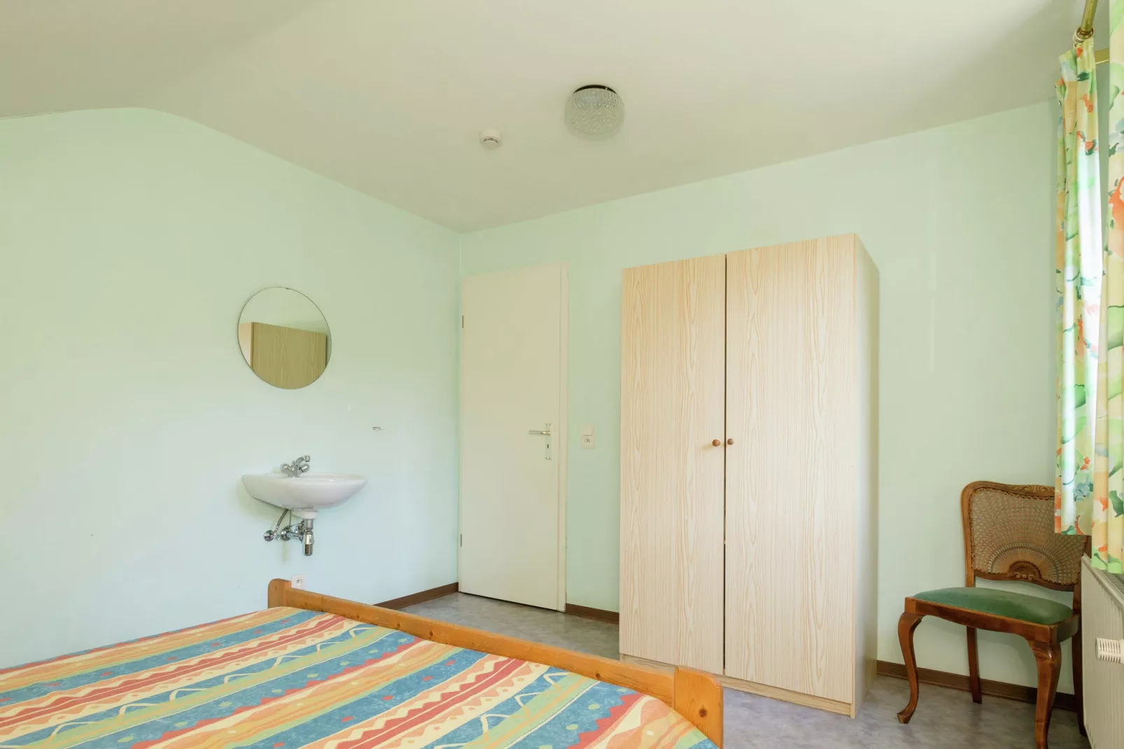 Evasion-Bedroom