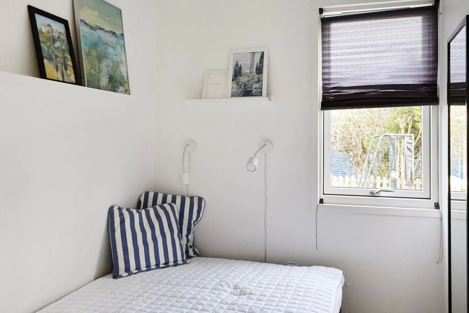 Tranquil Retreat by the Sea - By Traum Ferienwohnungen-Indoor