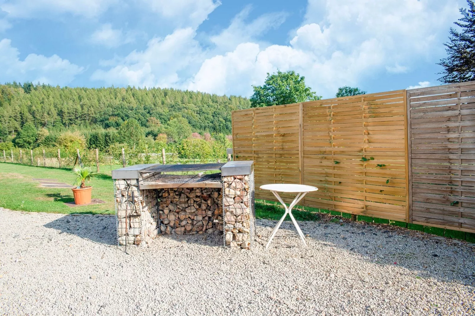 Cottage Saint Hilaire-Terrace balcony