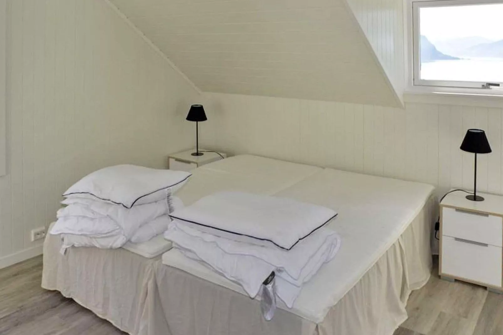 10 person holiday home in Stordal-Indoor