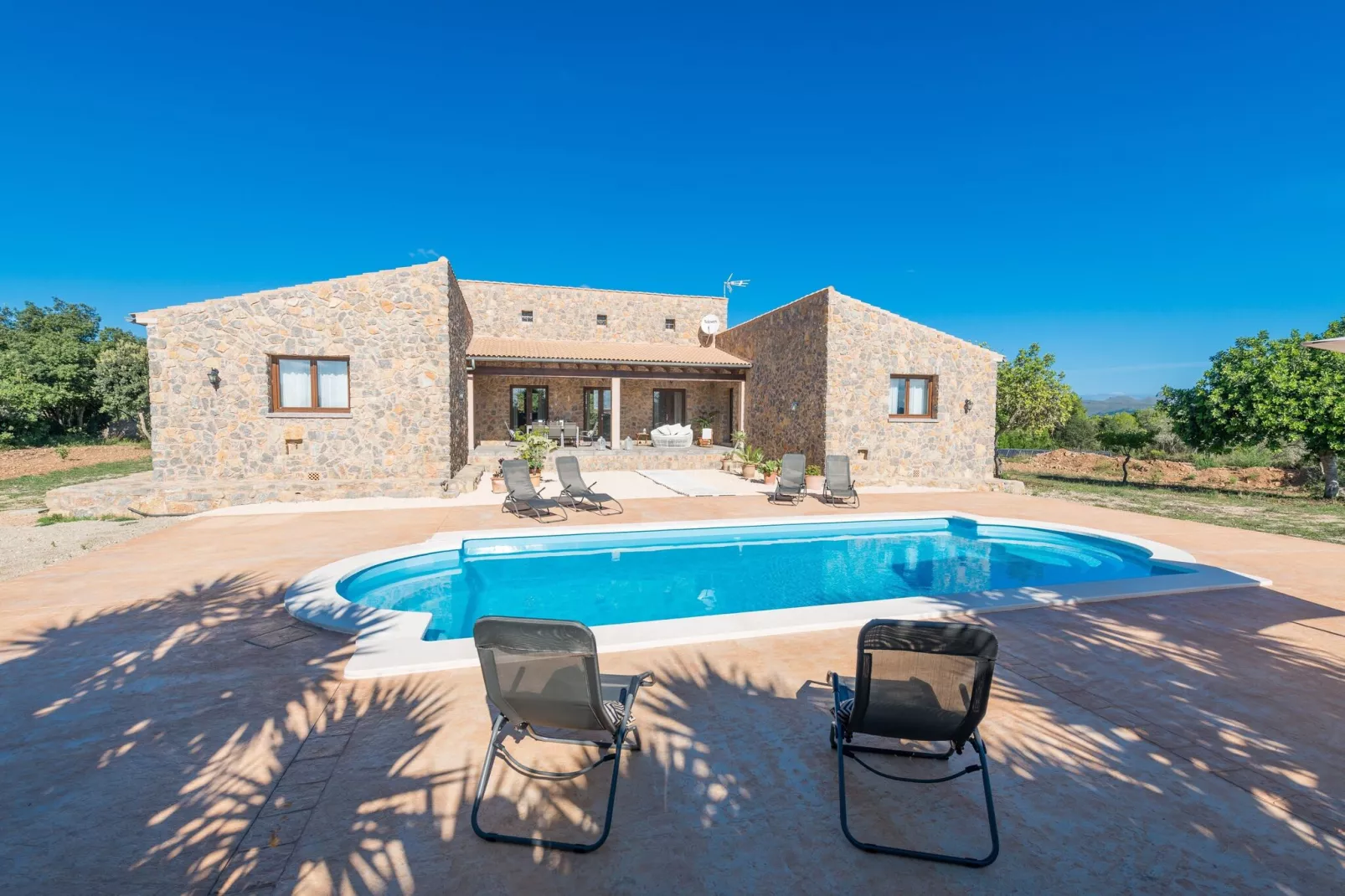 Bellpuig 4-Exterior summer