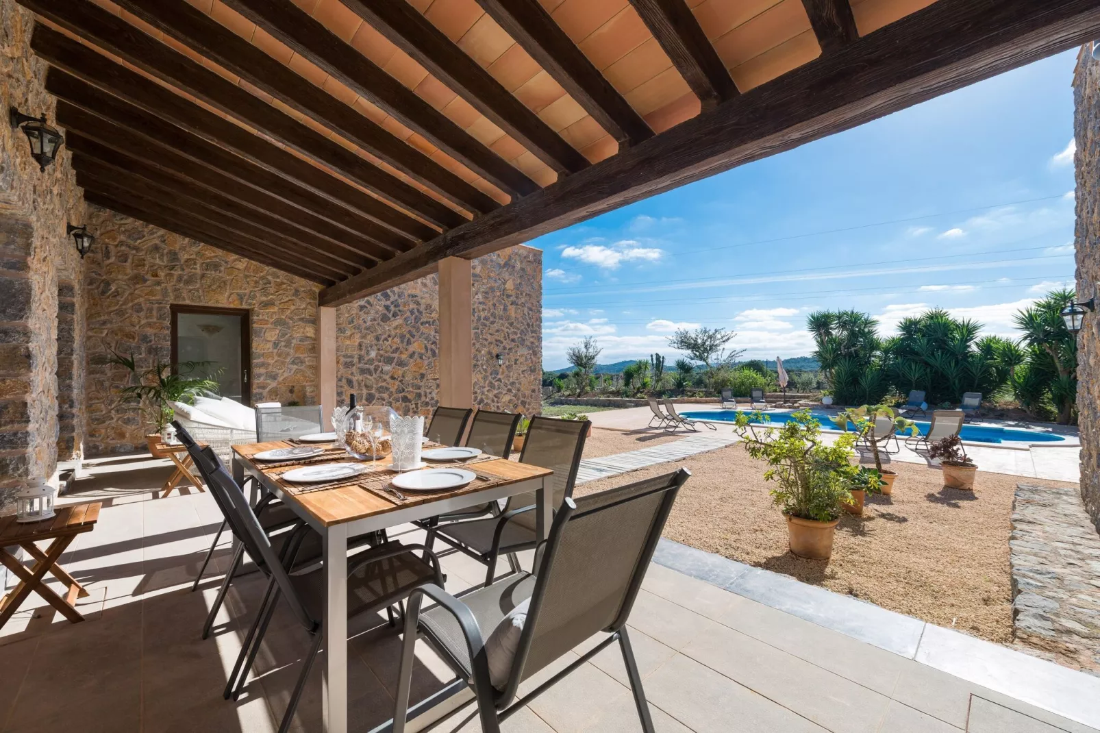 Bellpuig 4-Exterior summer