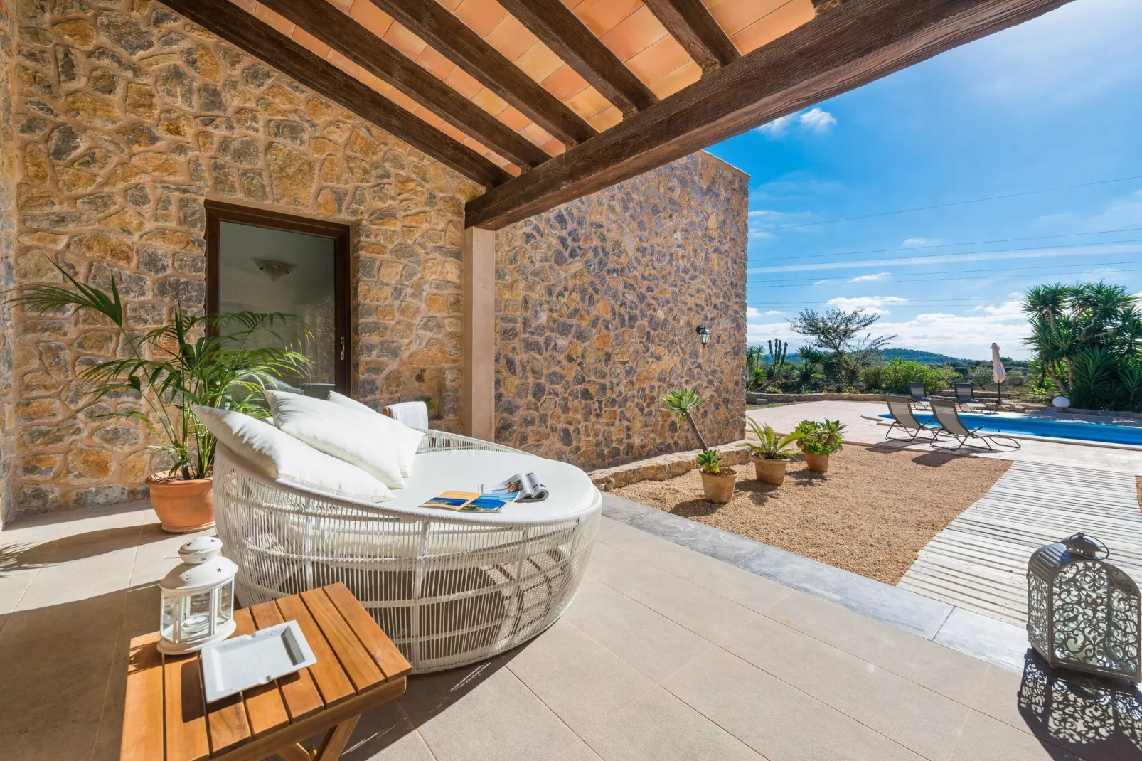 Bellpuig 4-Exterior summer