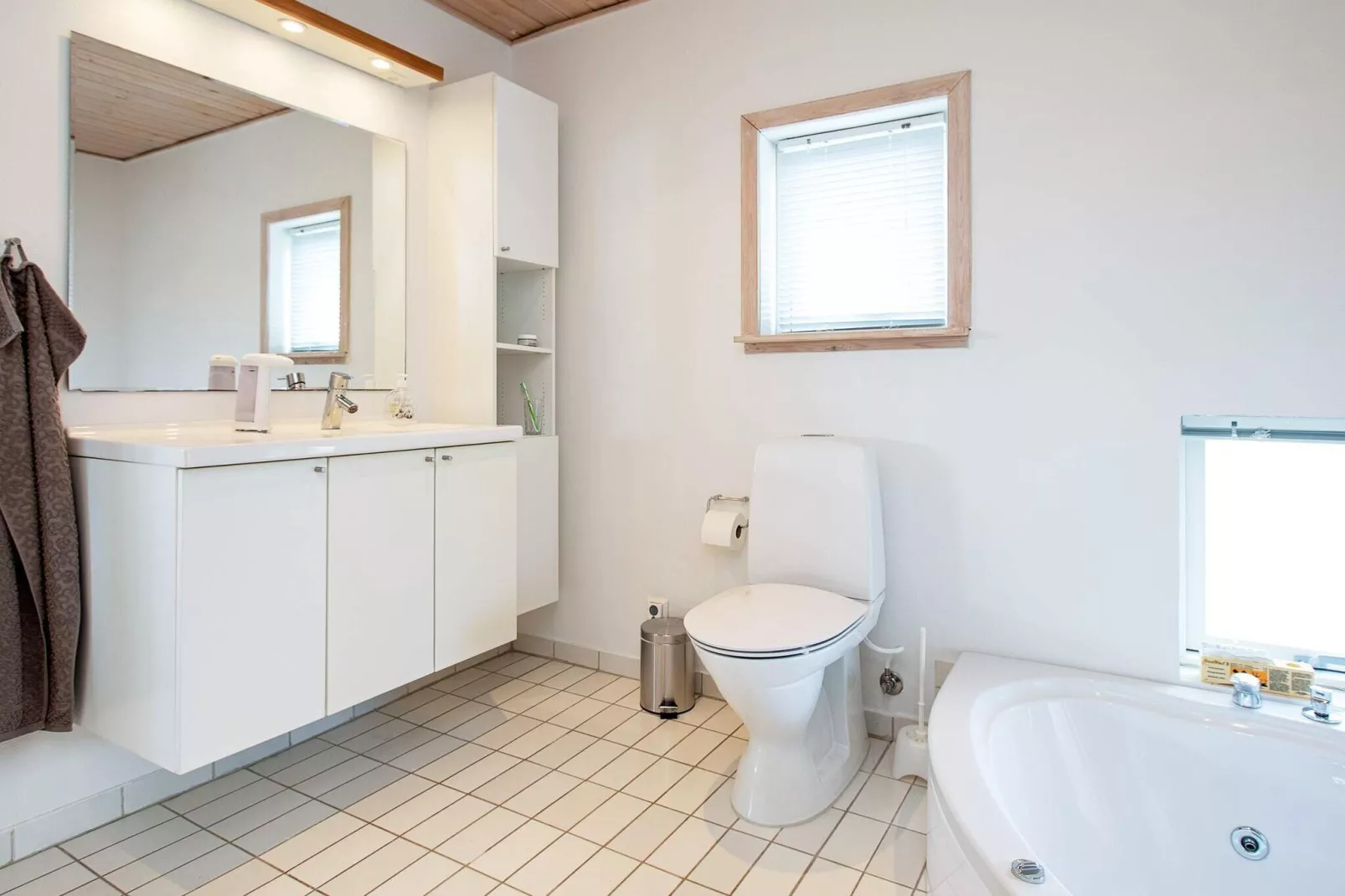 6 person holiday home in Væggerløse-Indoor