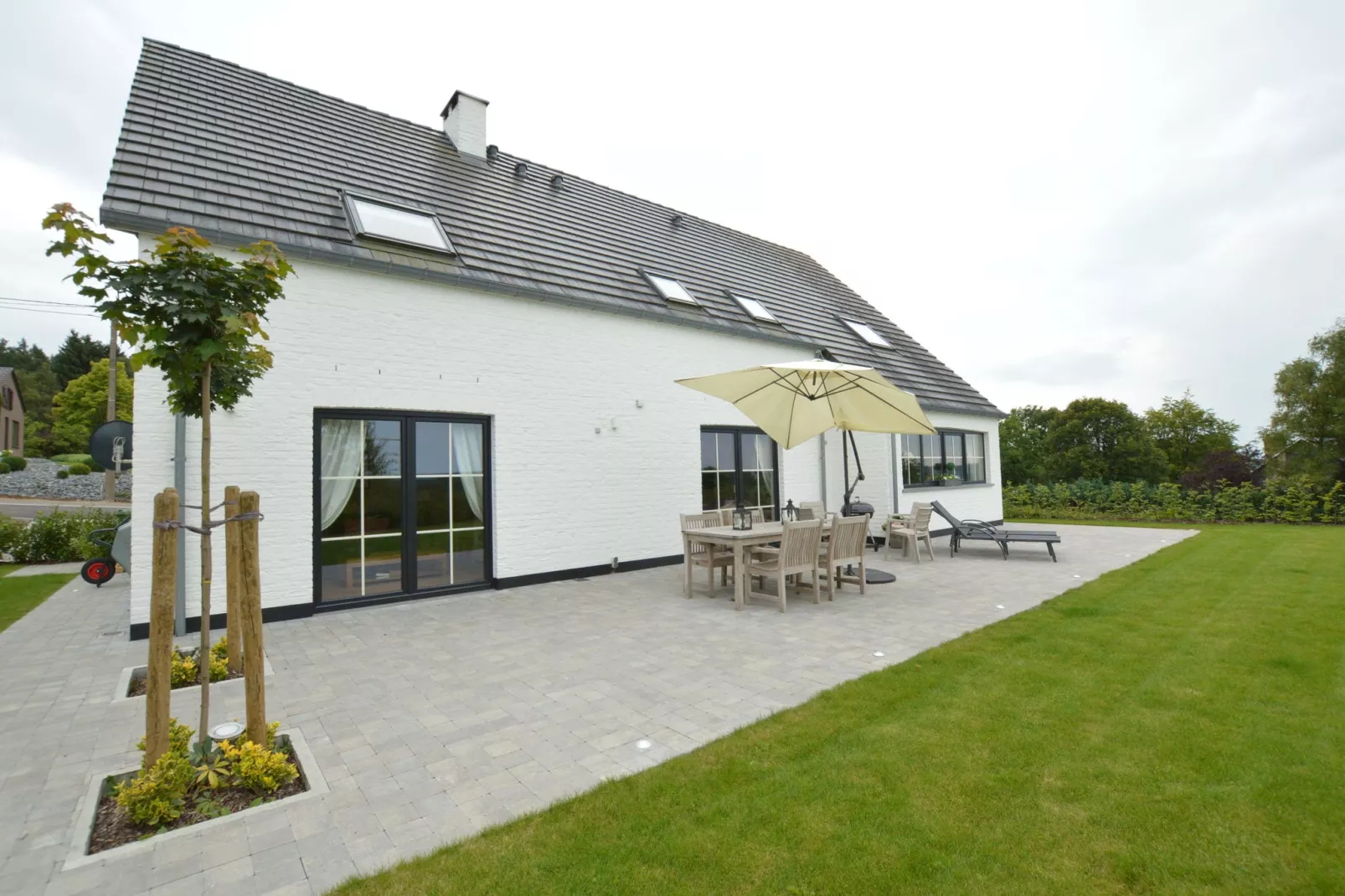 Les Hauts d Arimont-Exterior summer