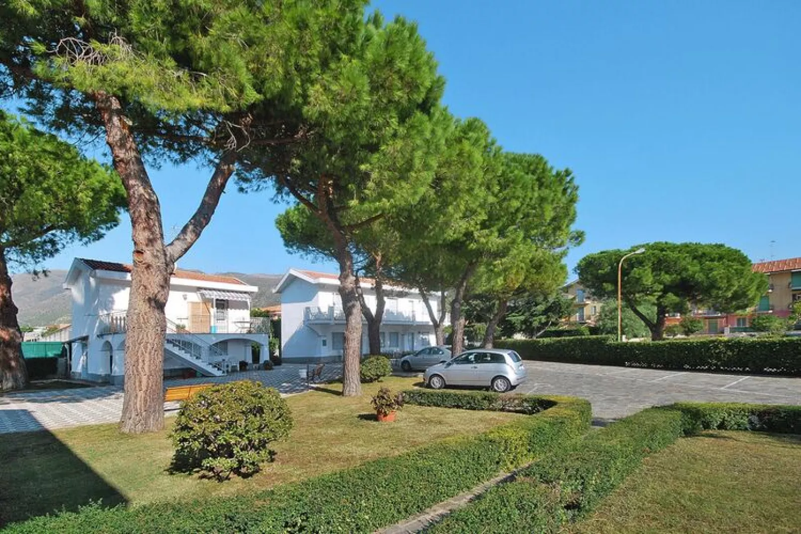Residence Annina Ceriale - Two-Room Apt 4 Pax B4-Gardens summer