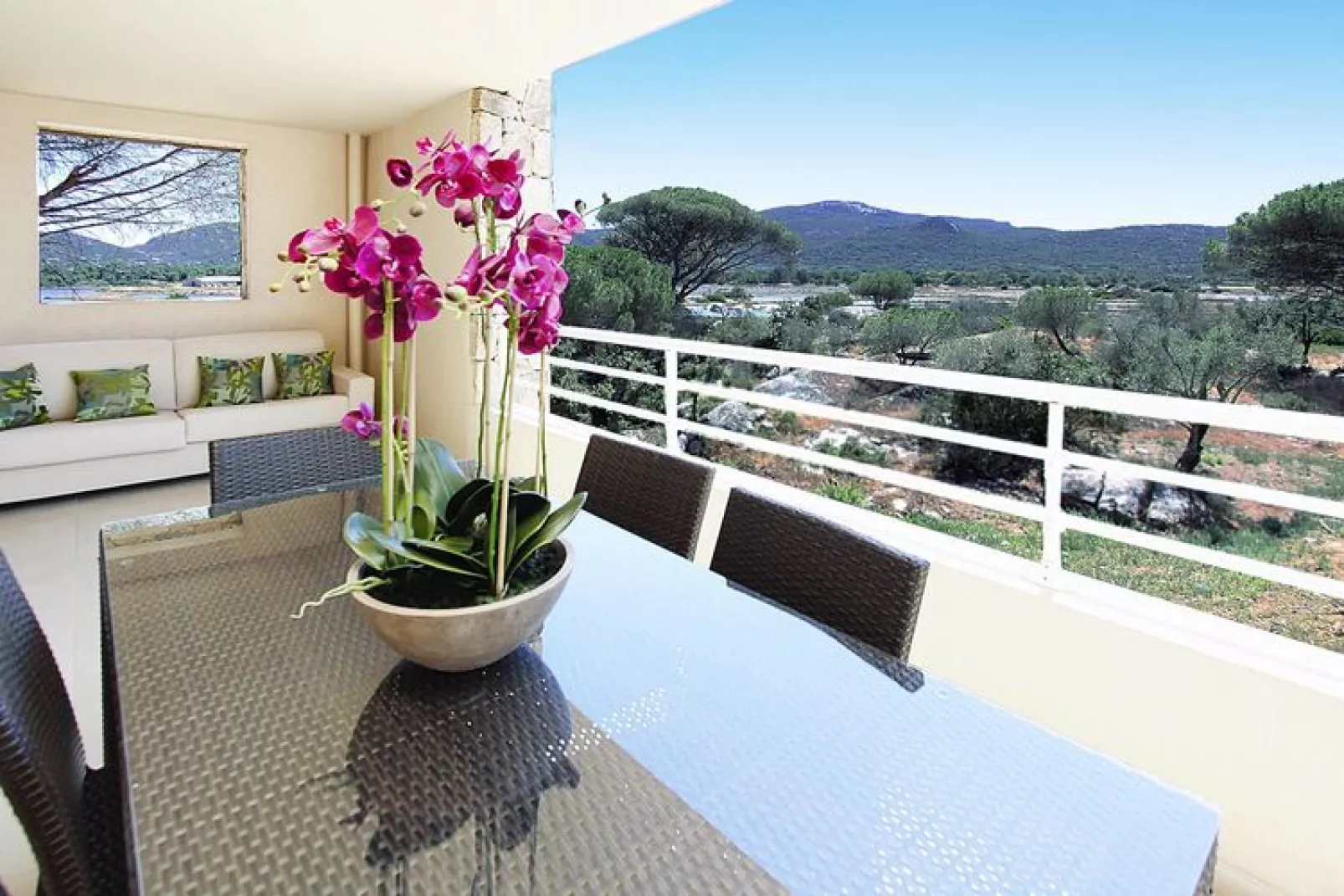 Residence Salina Bay Porto-Vecchio // F3  - 6 pers- côté piscine-Terrace