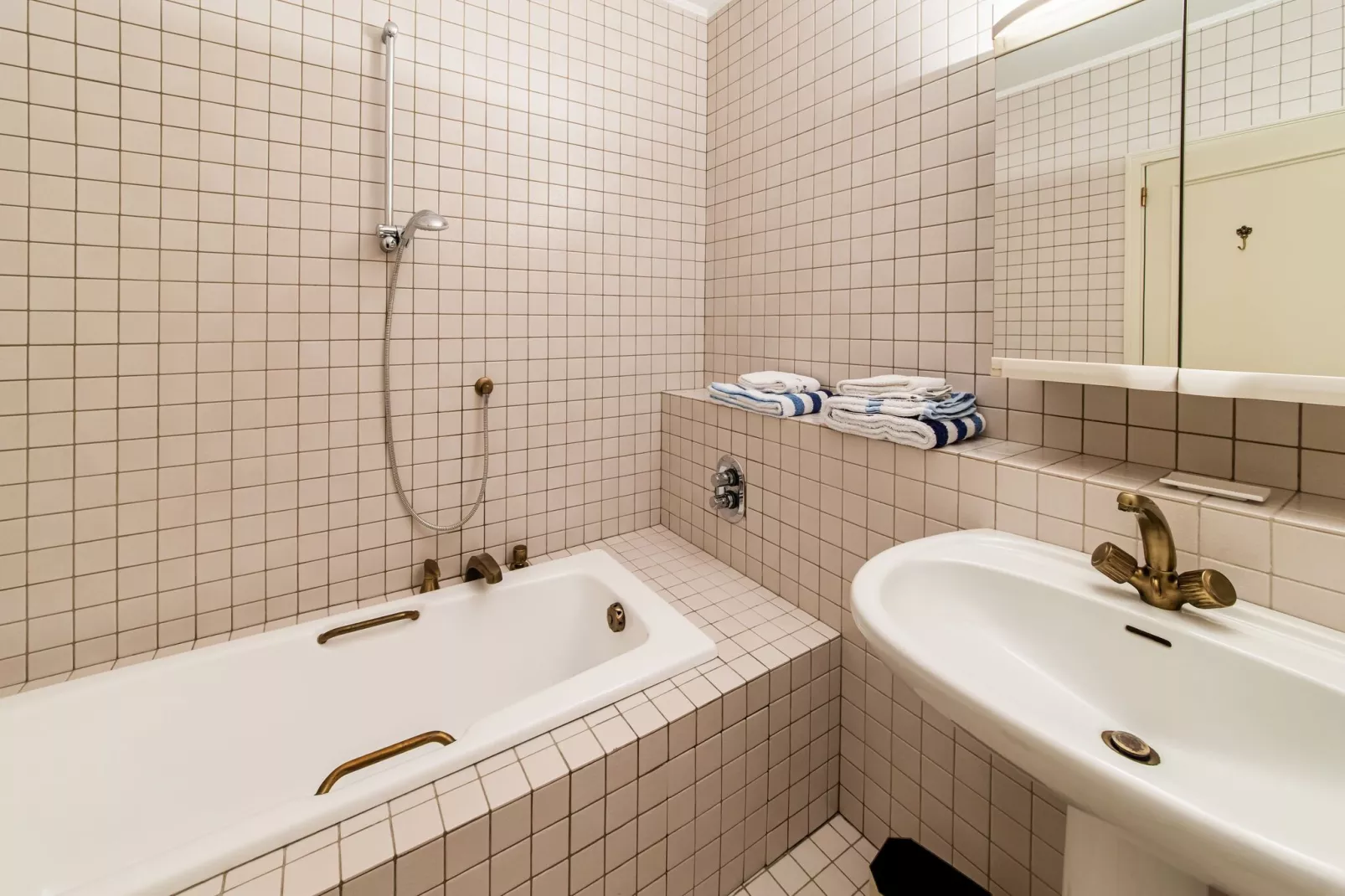 Le Gîte du Domaine - Magnifique maison de vacances-Bathroom
