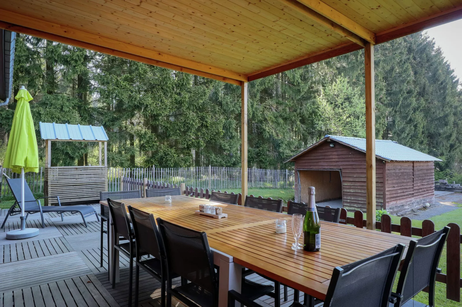 La Canadienne-Terrace balcony