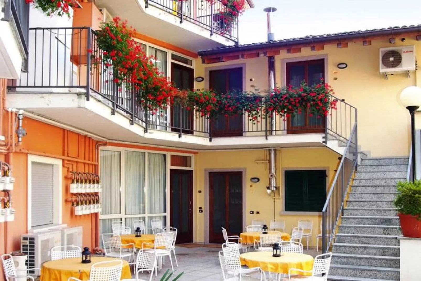Residence dei Fiori, Baveno-trilo 6-Exterior summer