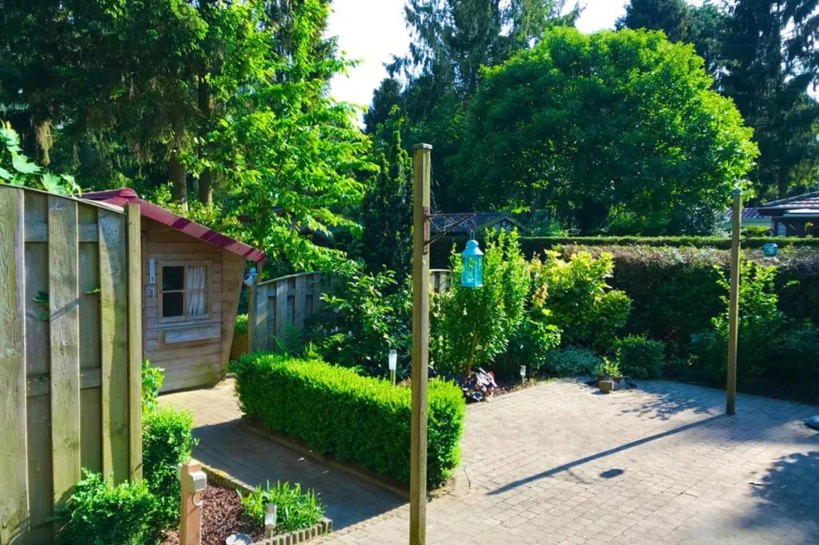 Chalet 'Bosanemoon'-Gardens summer