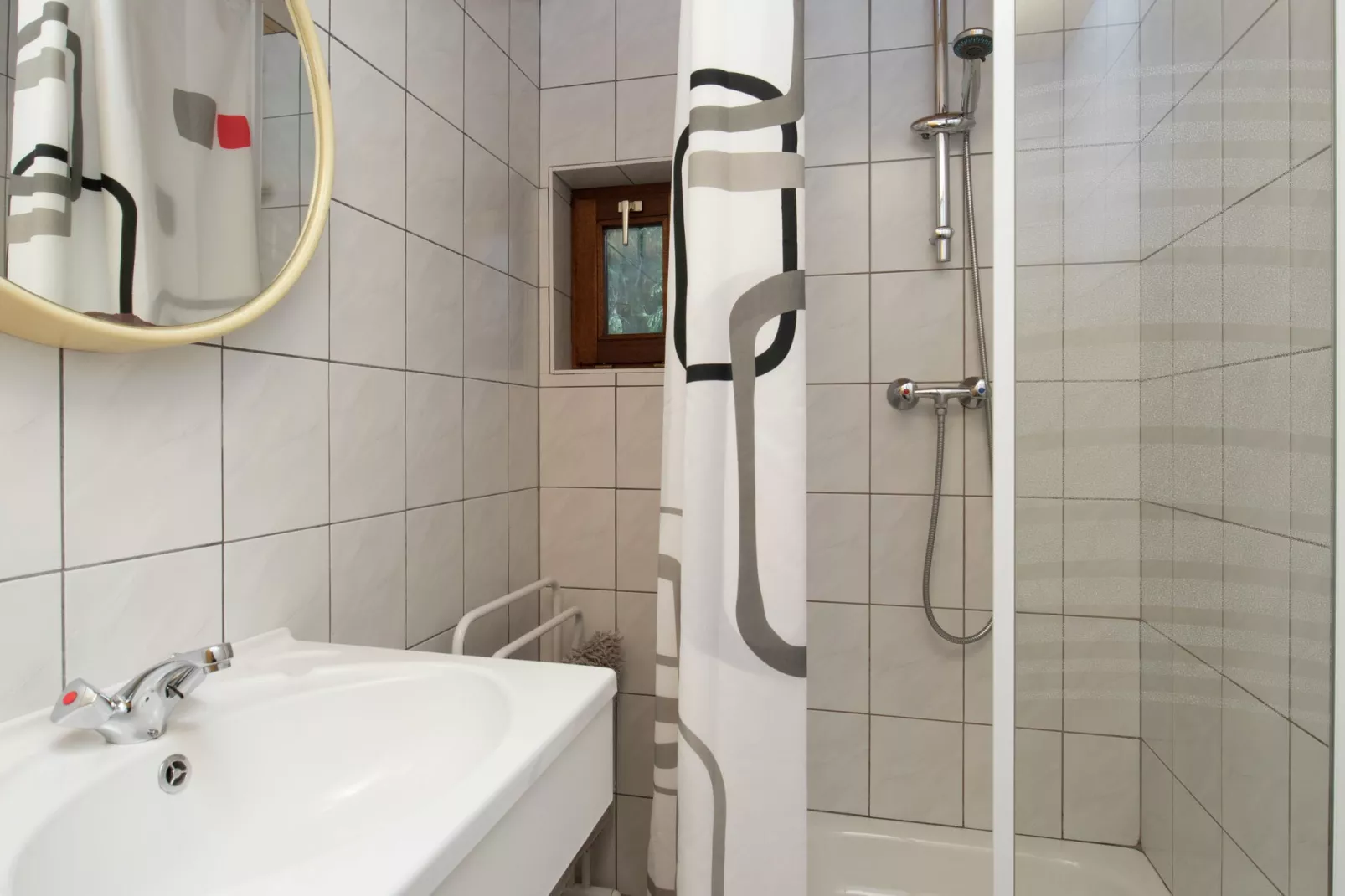 La Canadienne-Bathroom
