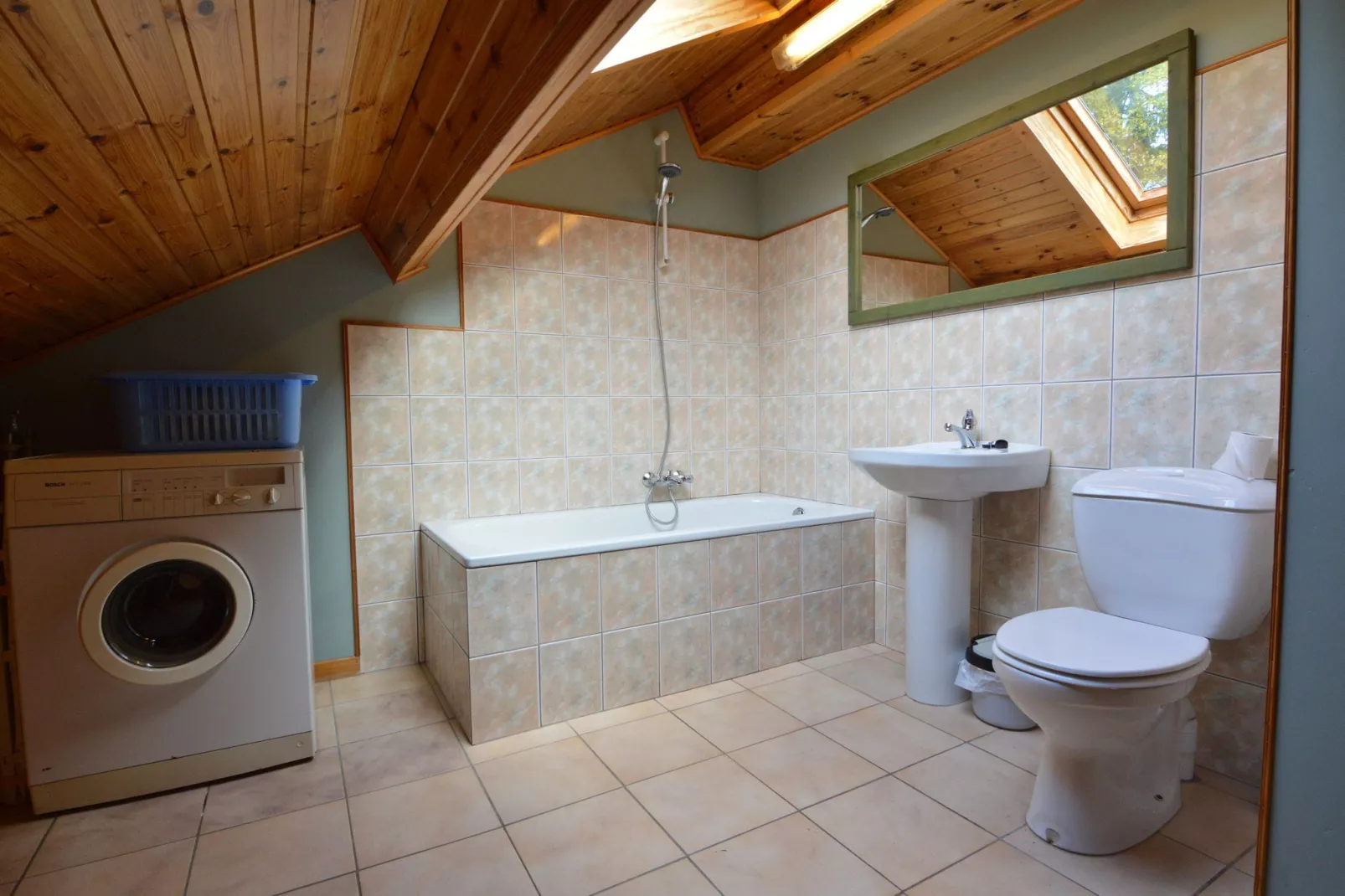 La Canadienne-Bathroom