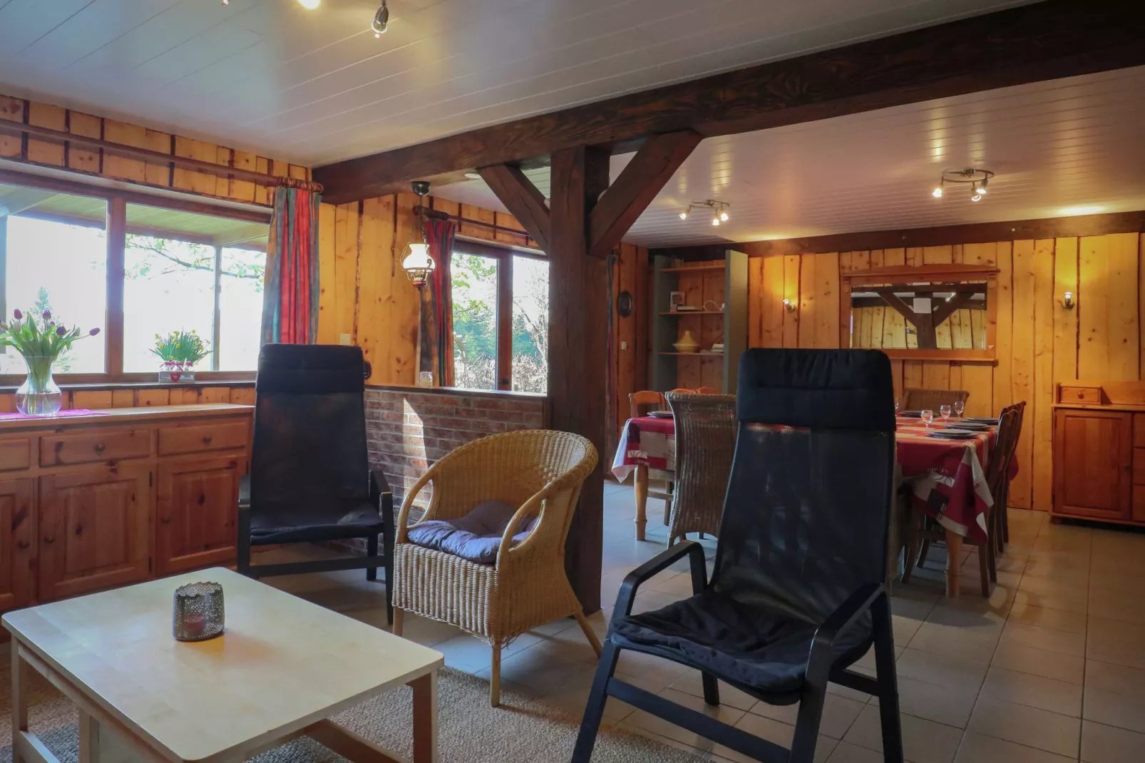 La Canadienne-Recreation room