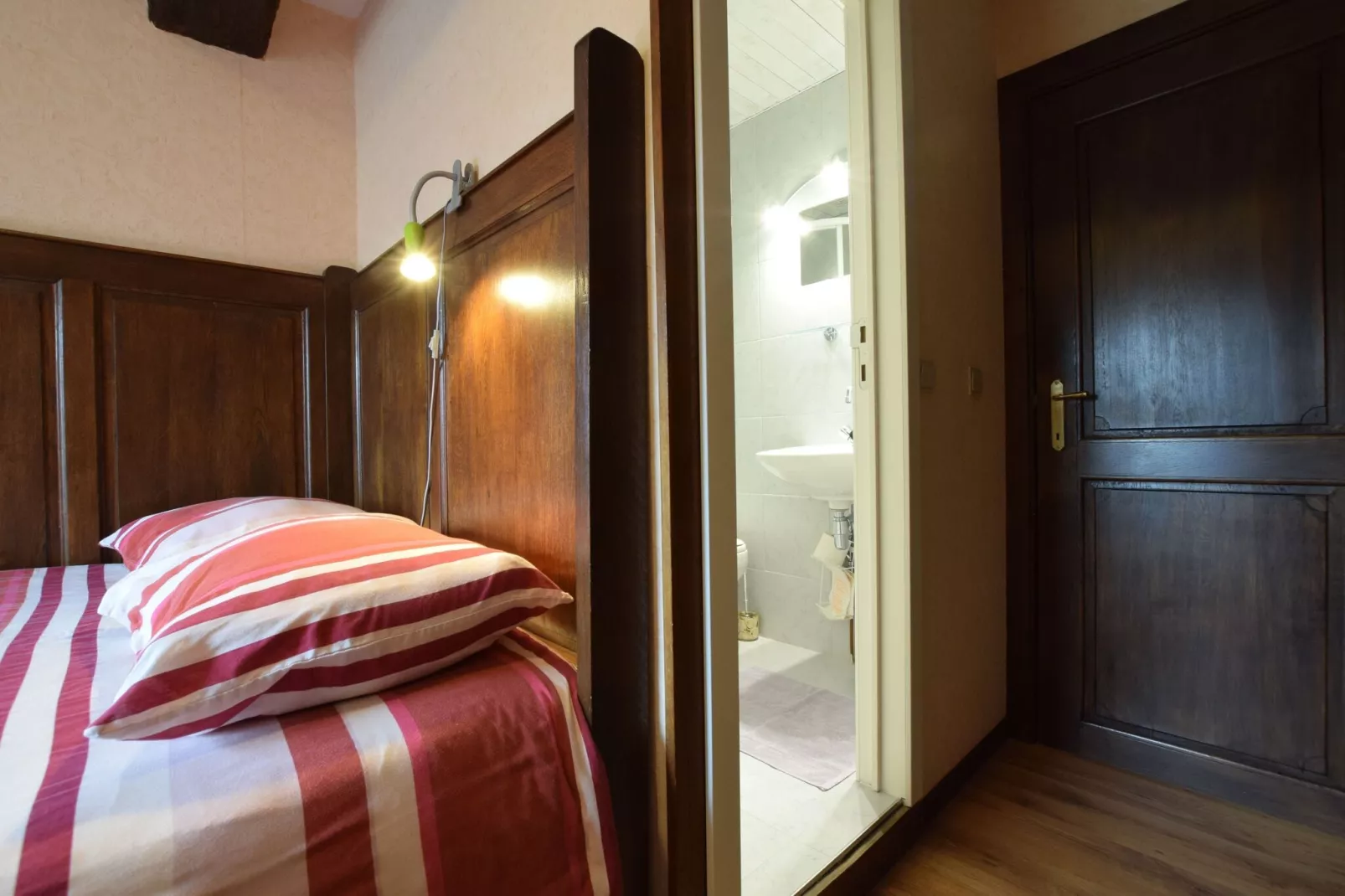 La petite ferme du noyer-Schlafzimmer
