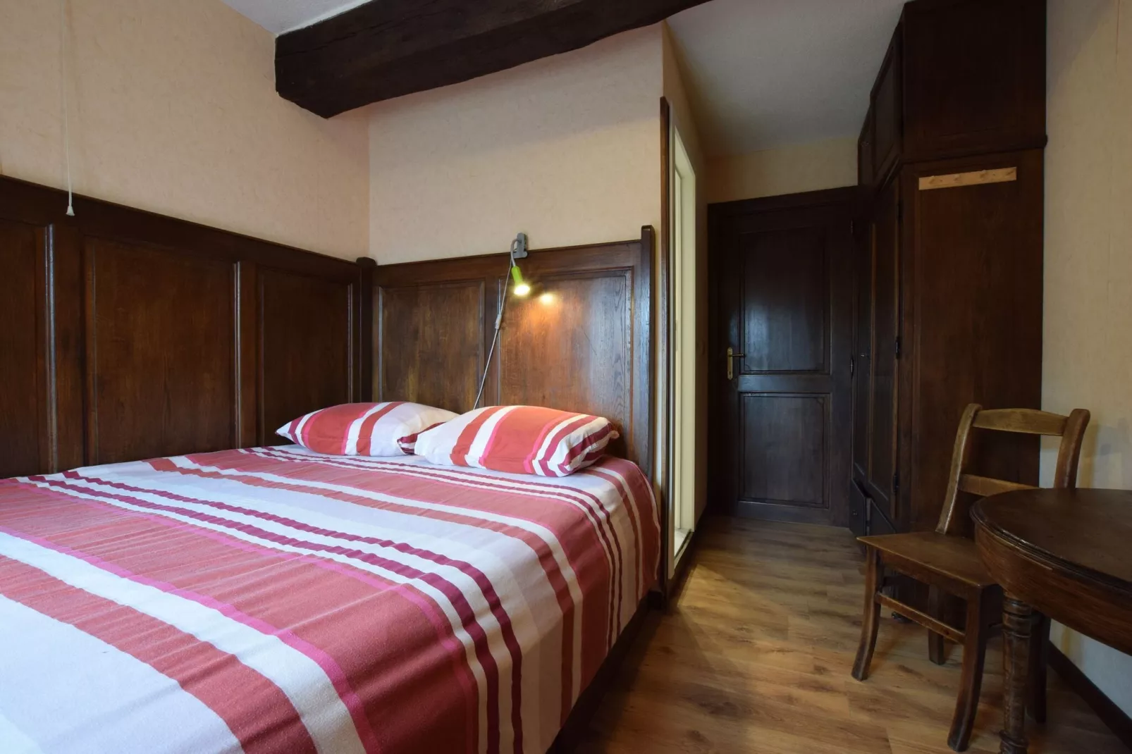 La petite ferme du noyer-Schlafzimmer
