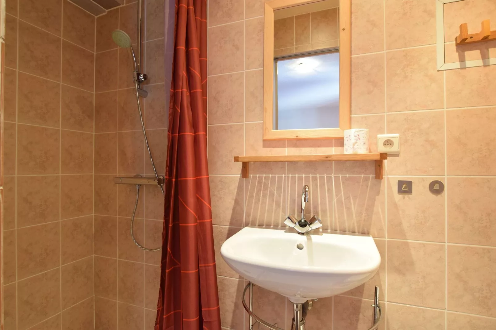 La petite ferme du noyer-Badezimmer