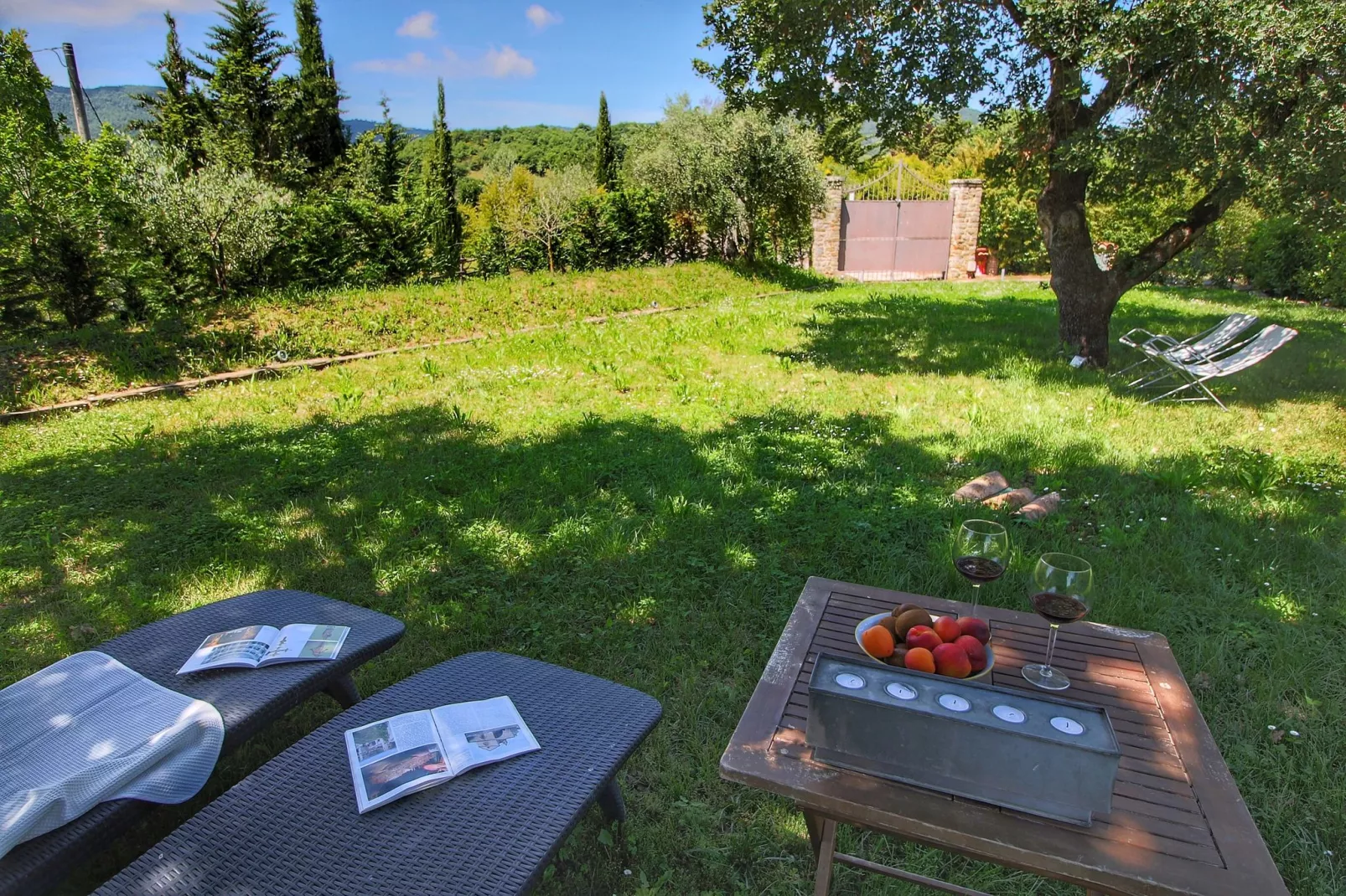 Ottodenari-Gardens summer