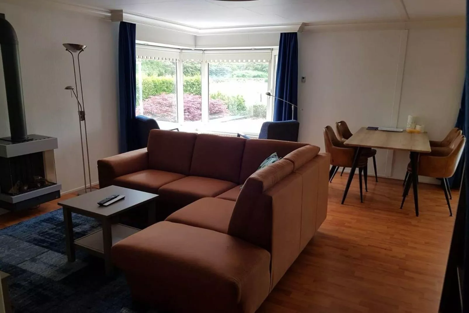 Koperwiek-Living room