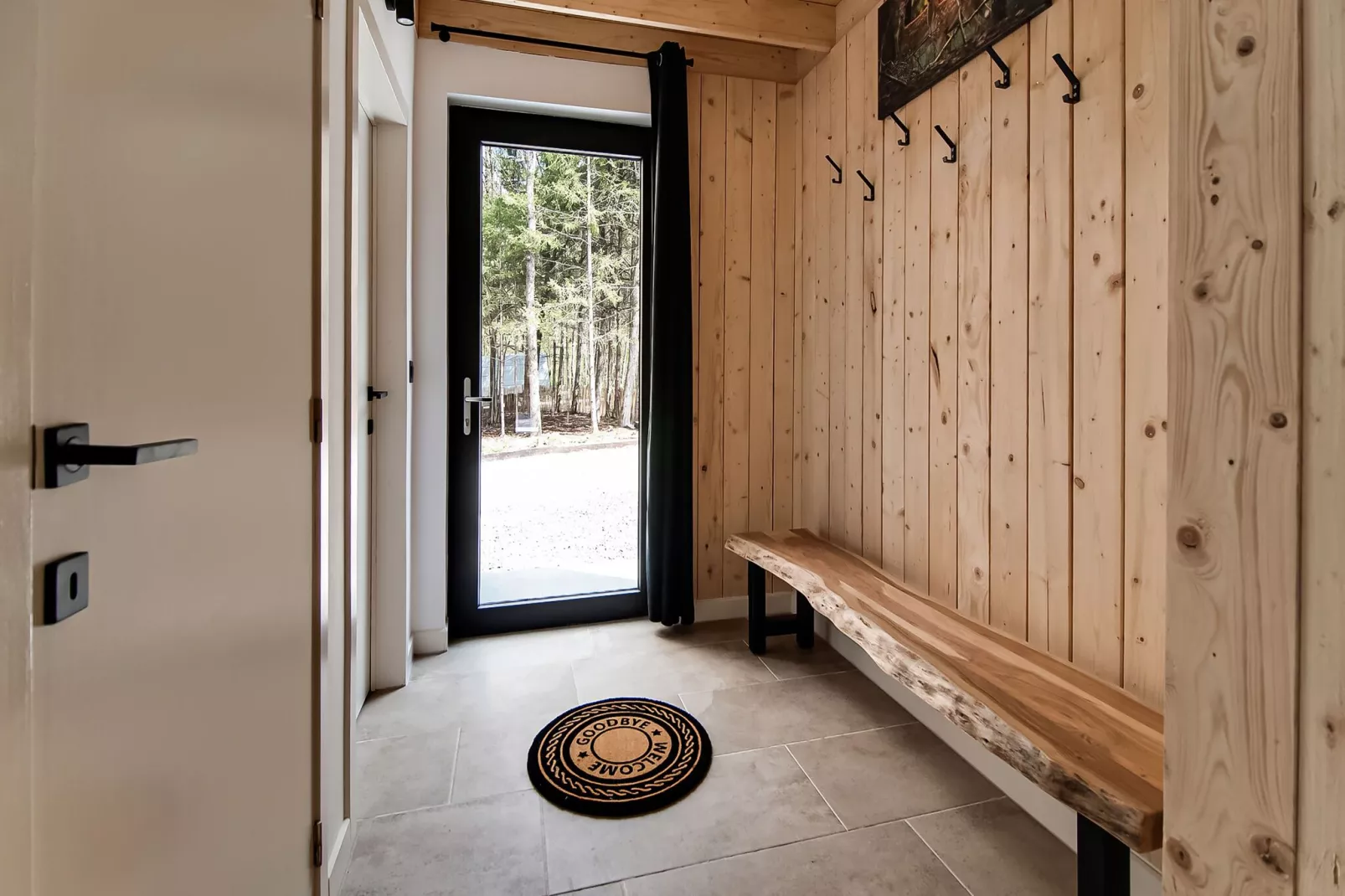 Chalet des Sapins-Empfangshalle