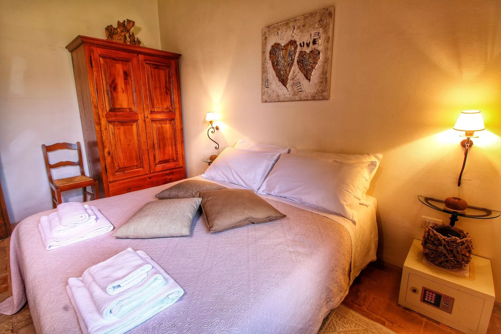 Regina-Bedroom
