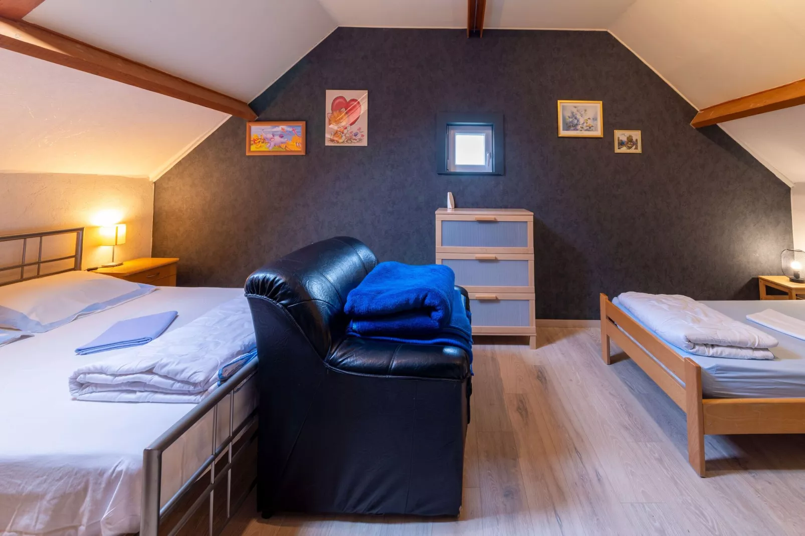 Estinette-Bedroom