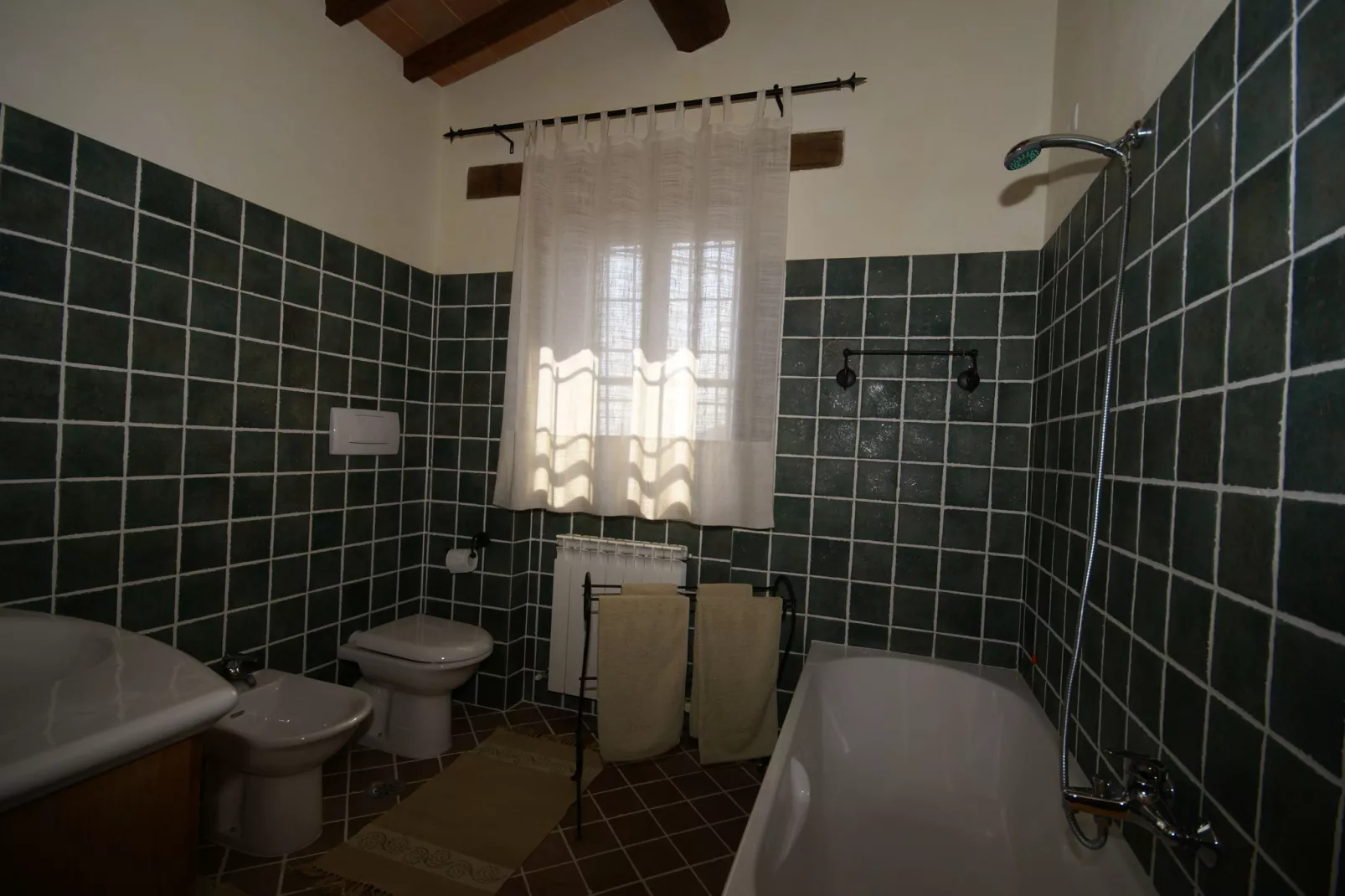 Villa Monte Acuto-Bathroom