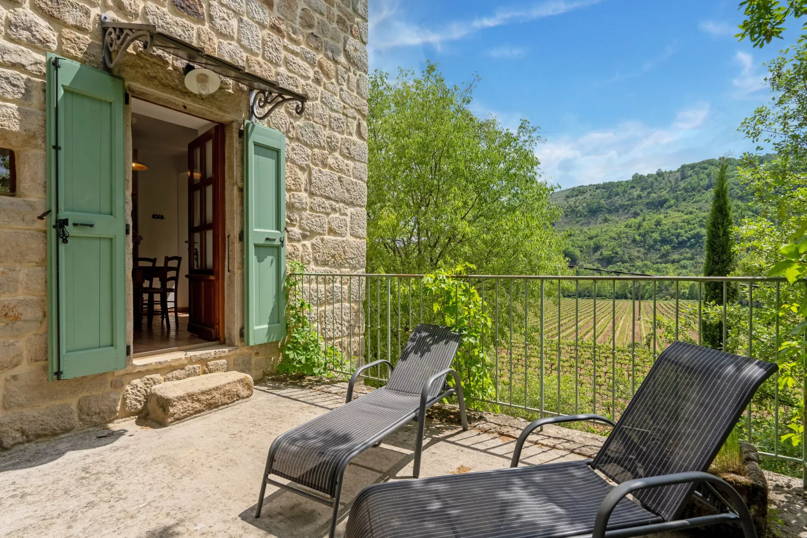 Maison de vacances - Les Assions-Terrace balcony