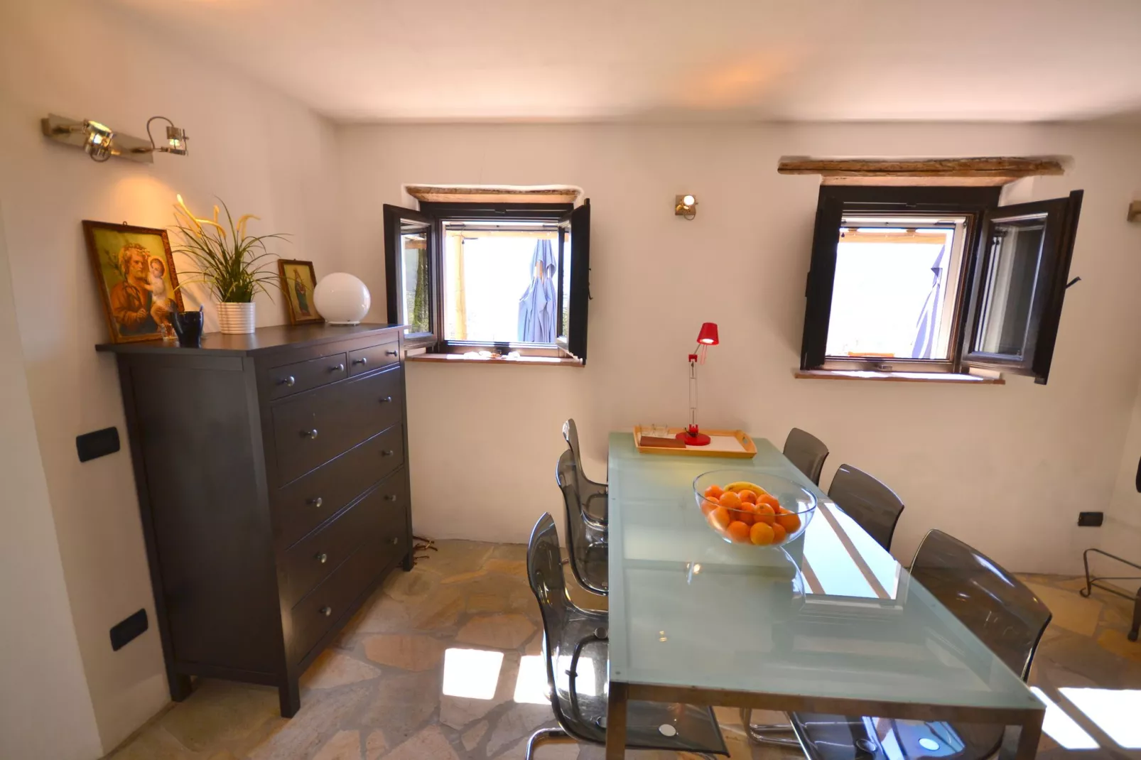 Brama Sole-Dining room