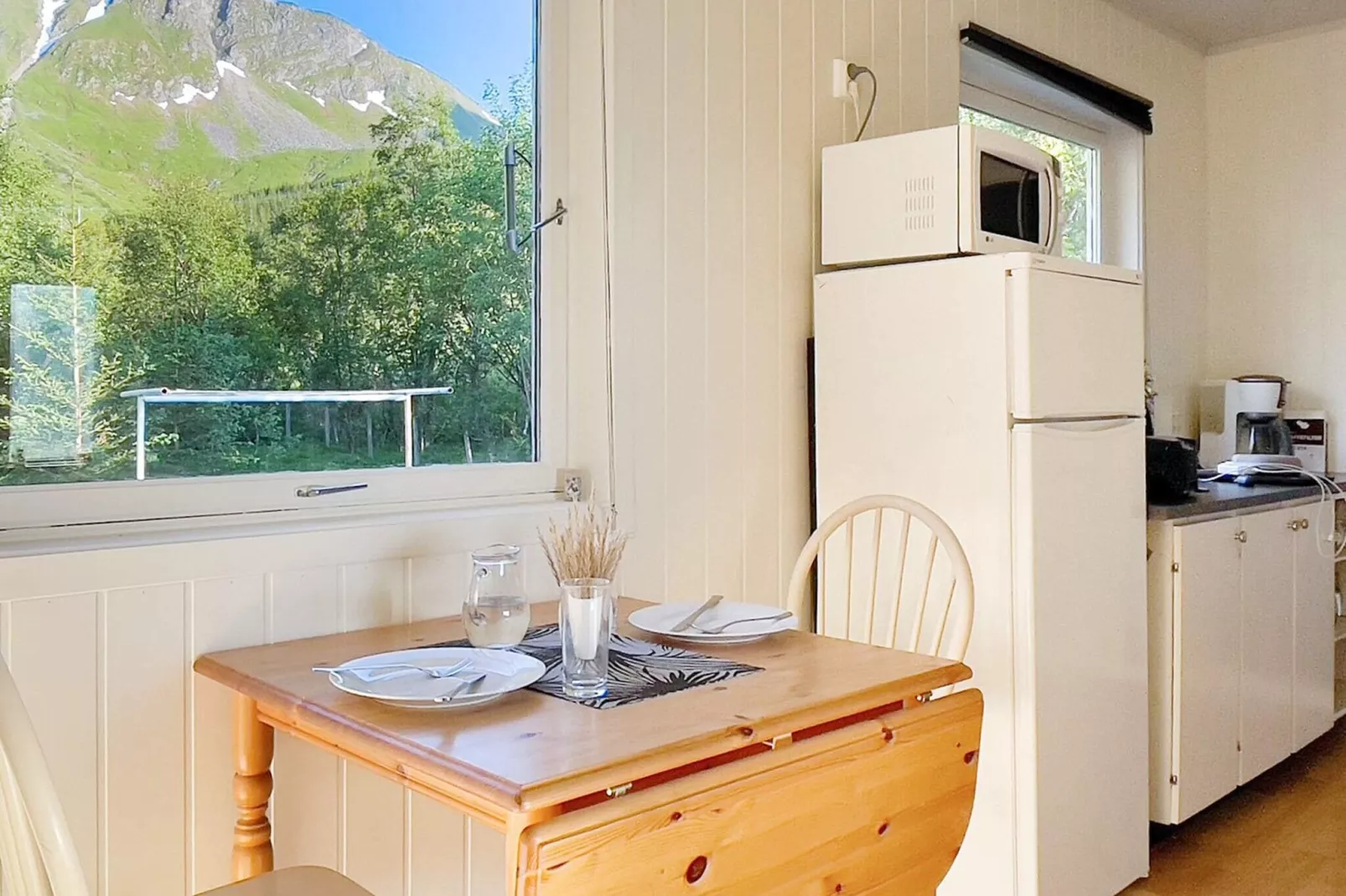 6 person holiday home in LAUPSTAD-By Traum-Indoor