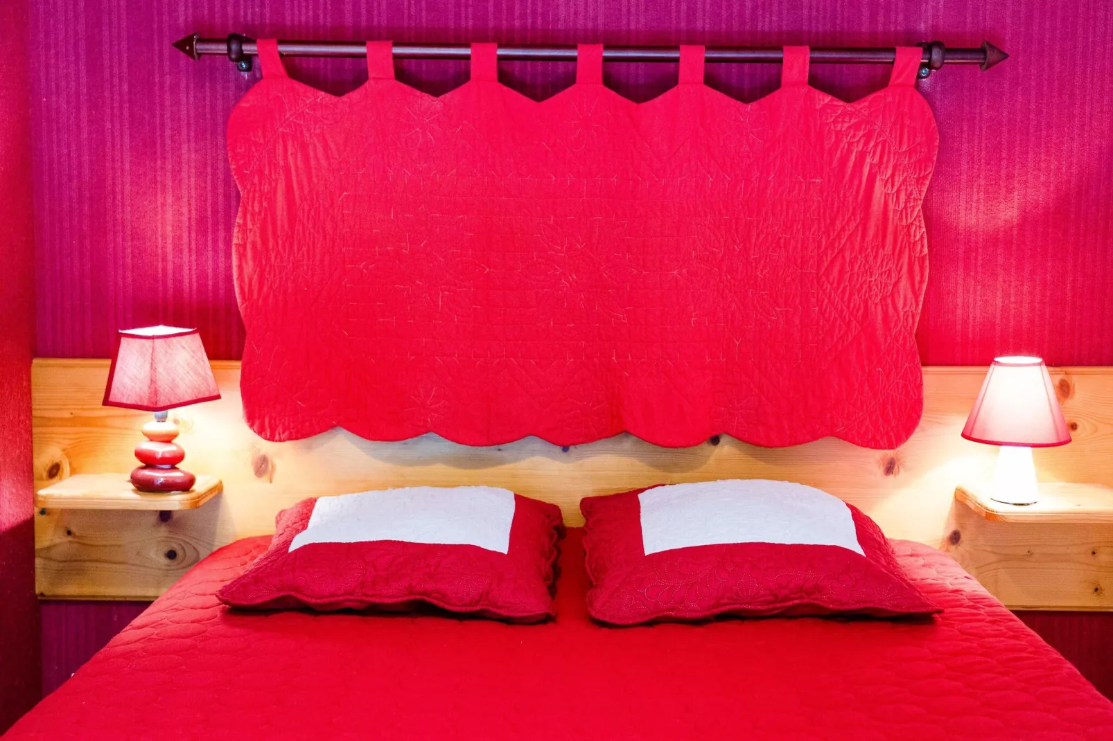 Les Hortensias-Bedroom