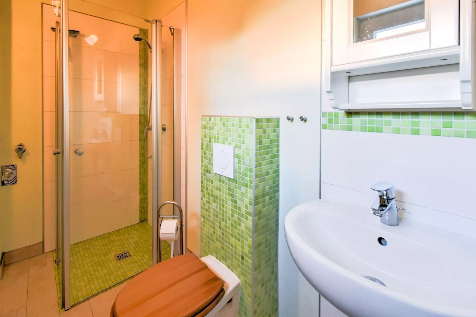 Inselurlaub im Häuschen Thor-Bathroom