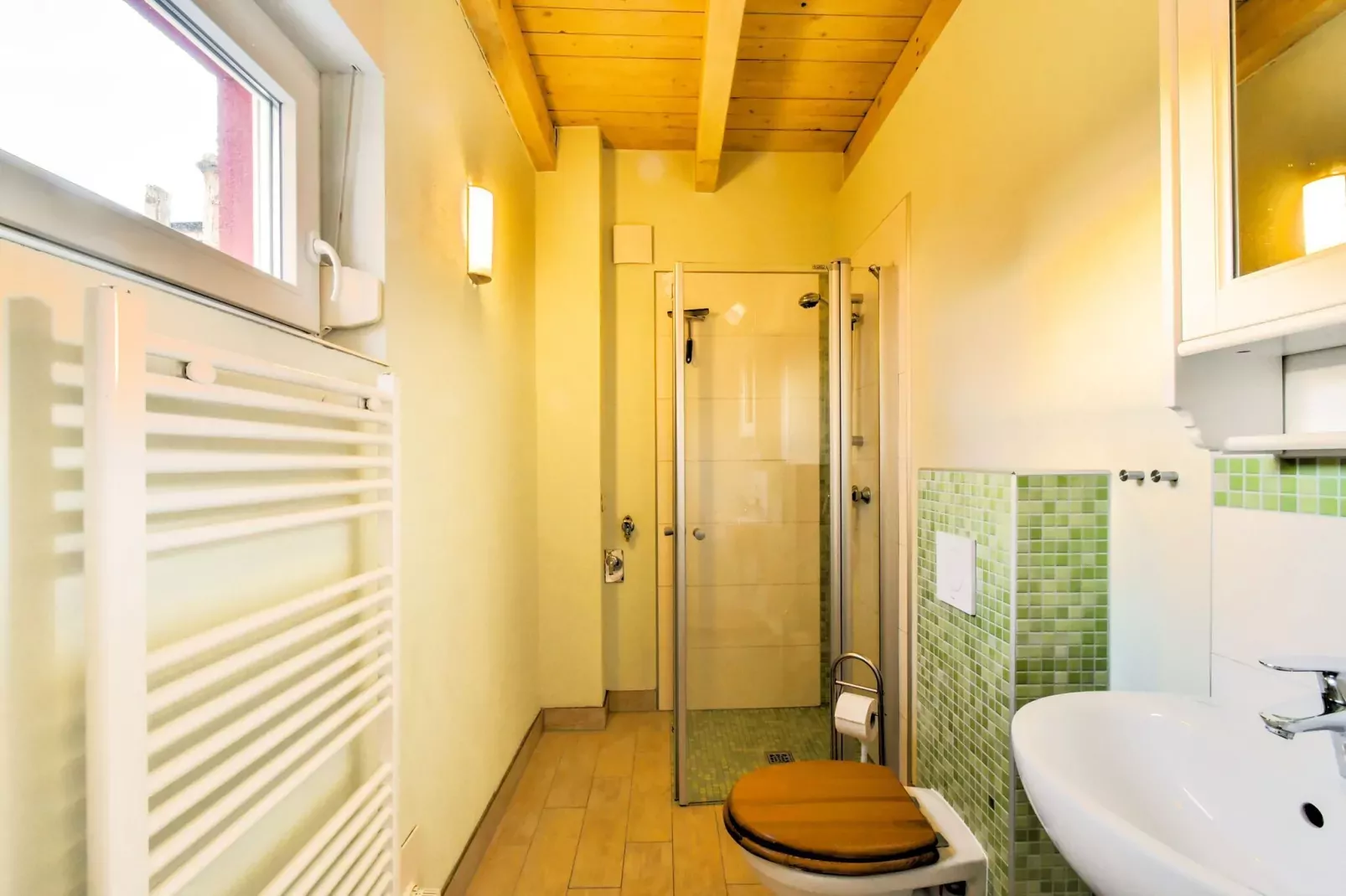 Inselurlaub im Häuschen Thor-Bathroom