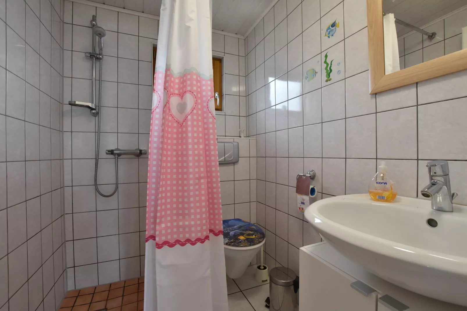 Salzhaff-Finka Pepelow Campingplatz für Surfer-Badezimmer