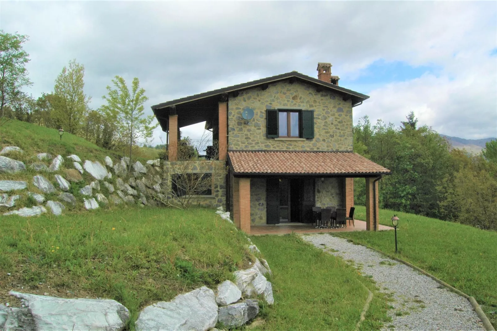 Gusta Garfagnana - Exterior in summer