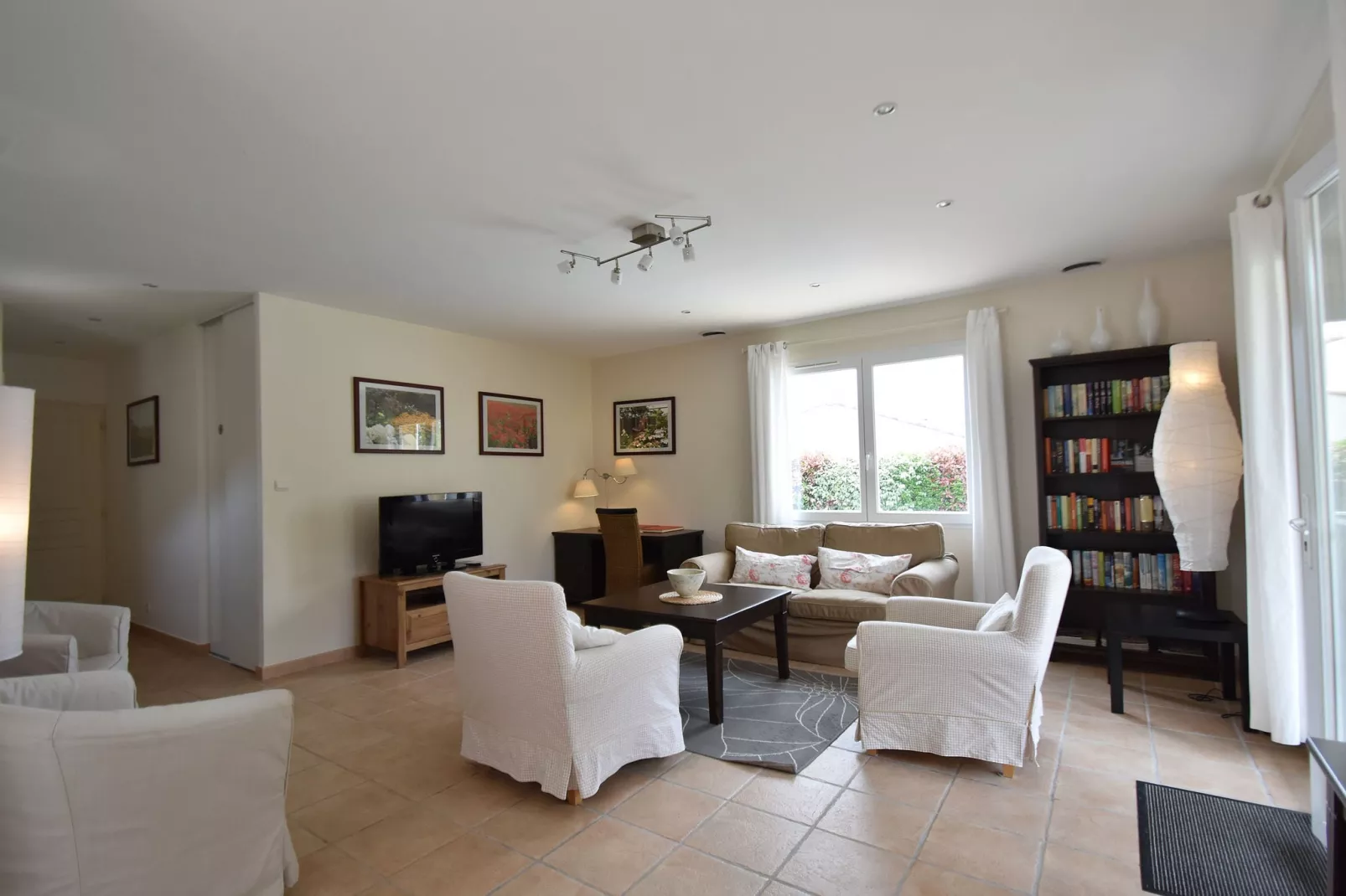 Villa Le Cabernet-Living room