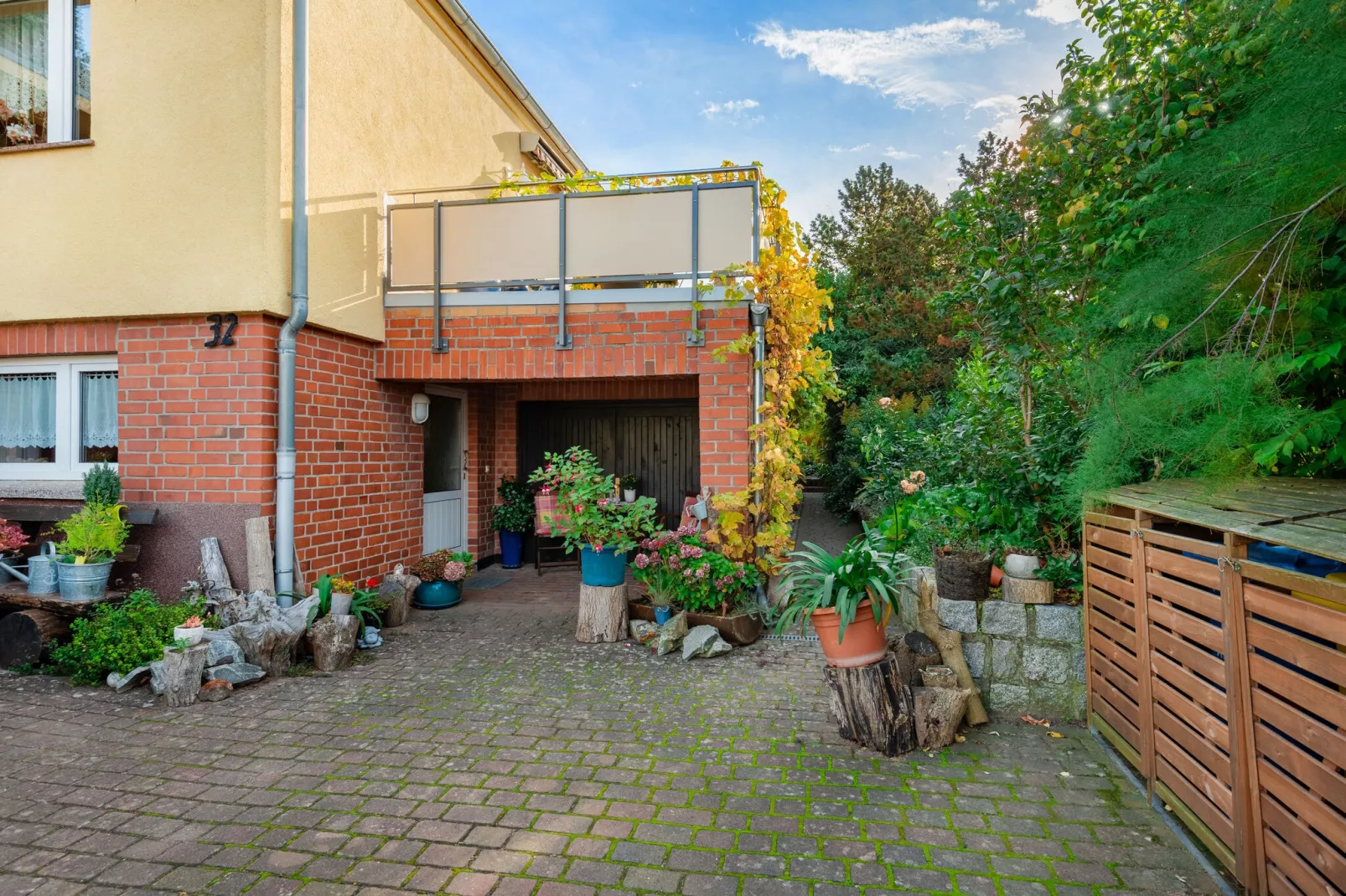 Maja 2 R-Exterior summer