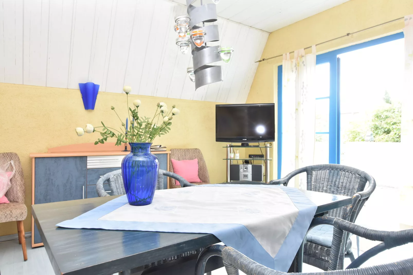 Strandnahe Finnhütte-Living room
