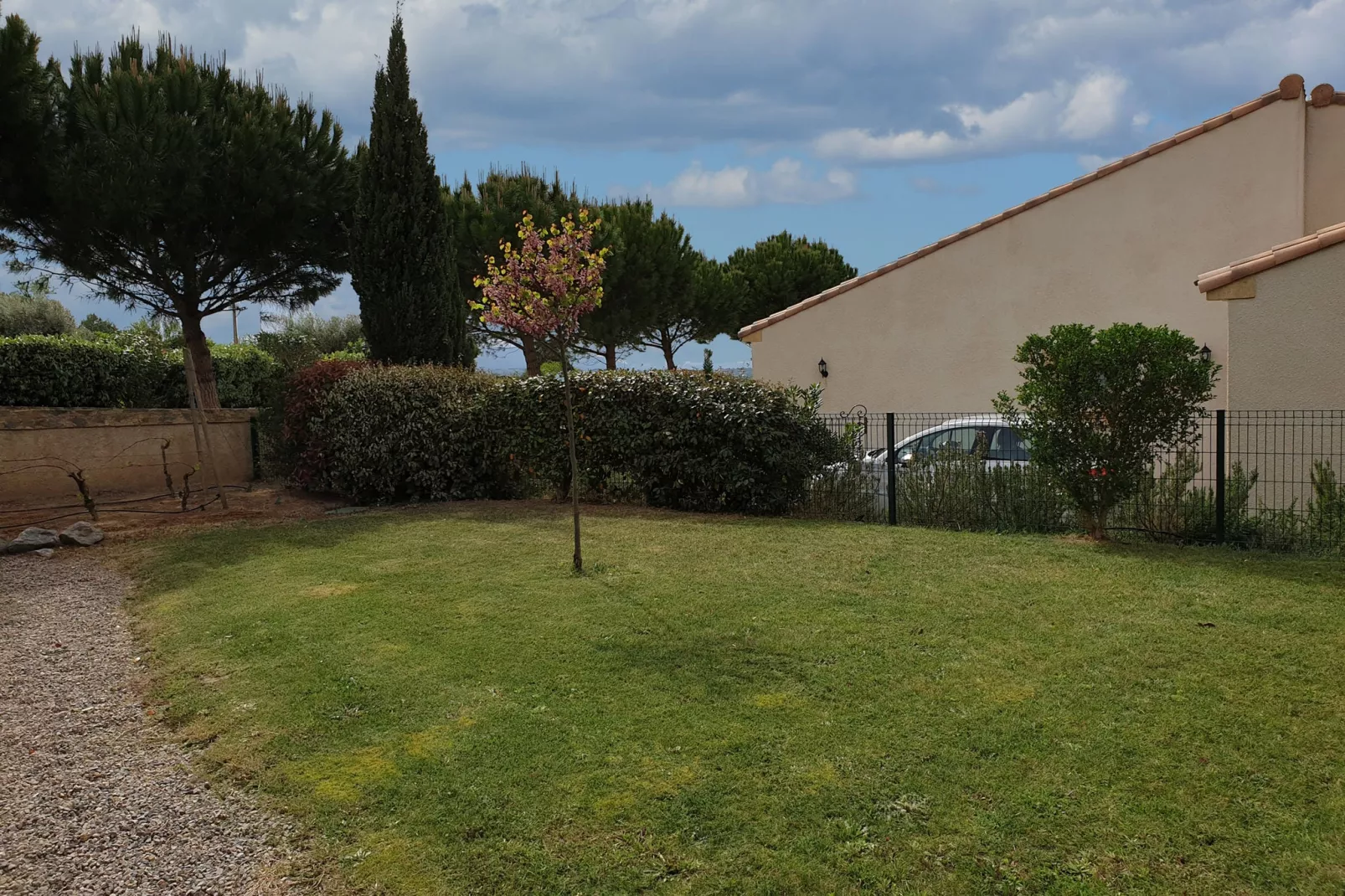 Villa Le Merlot-Gärten Sommer