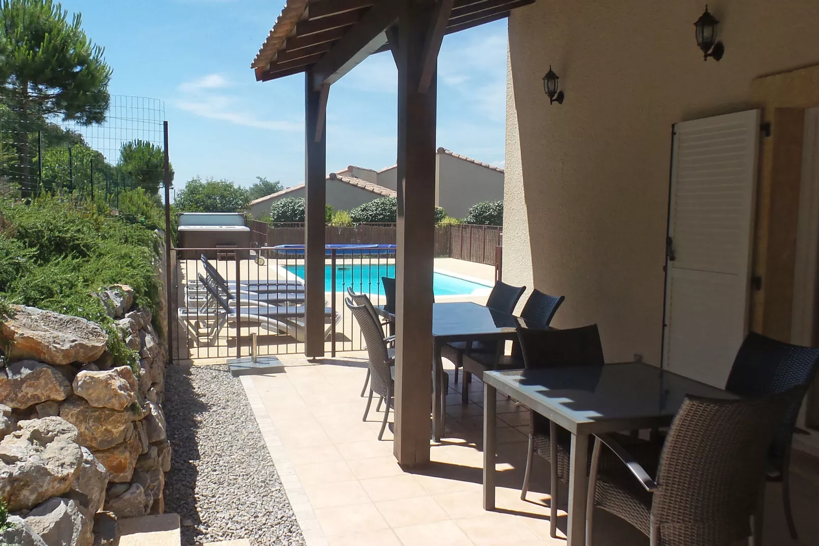 Villa Le Carignan-Terrace balcony