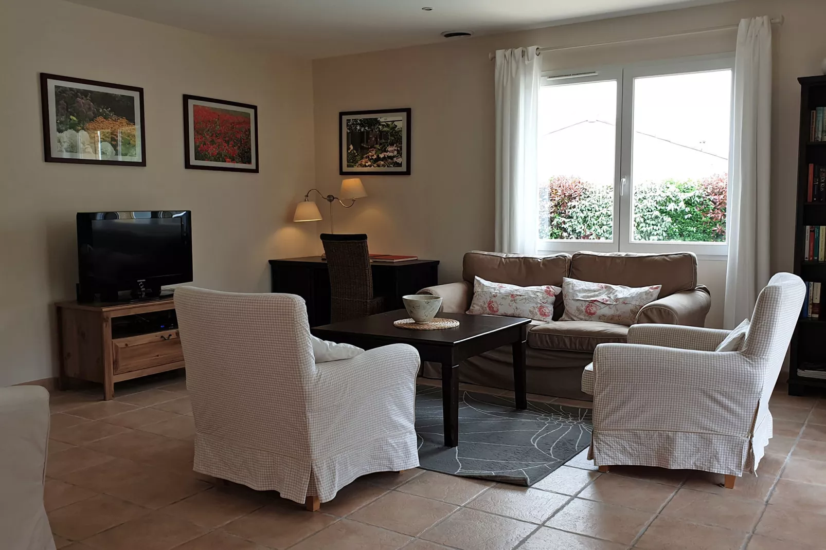 Villa Le Carignan-Living room