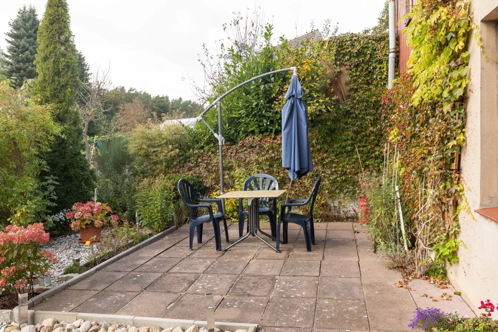 Hübsche Ferienwohnung am See nur 500m-Terrassenbalkon