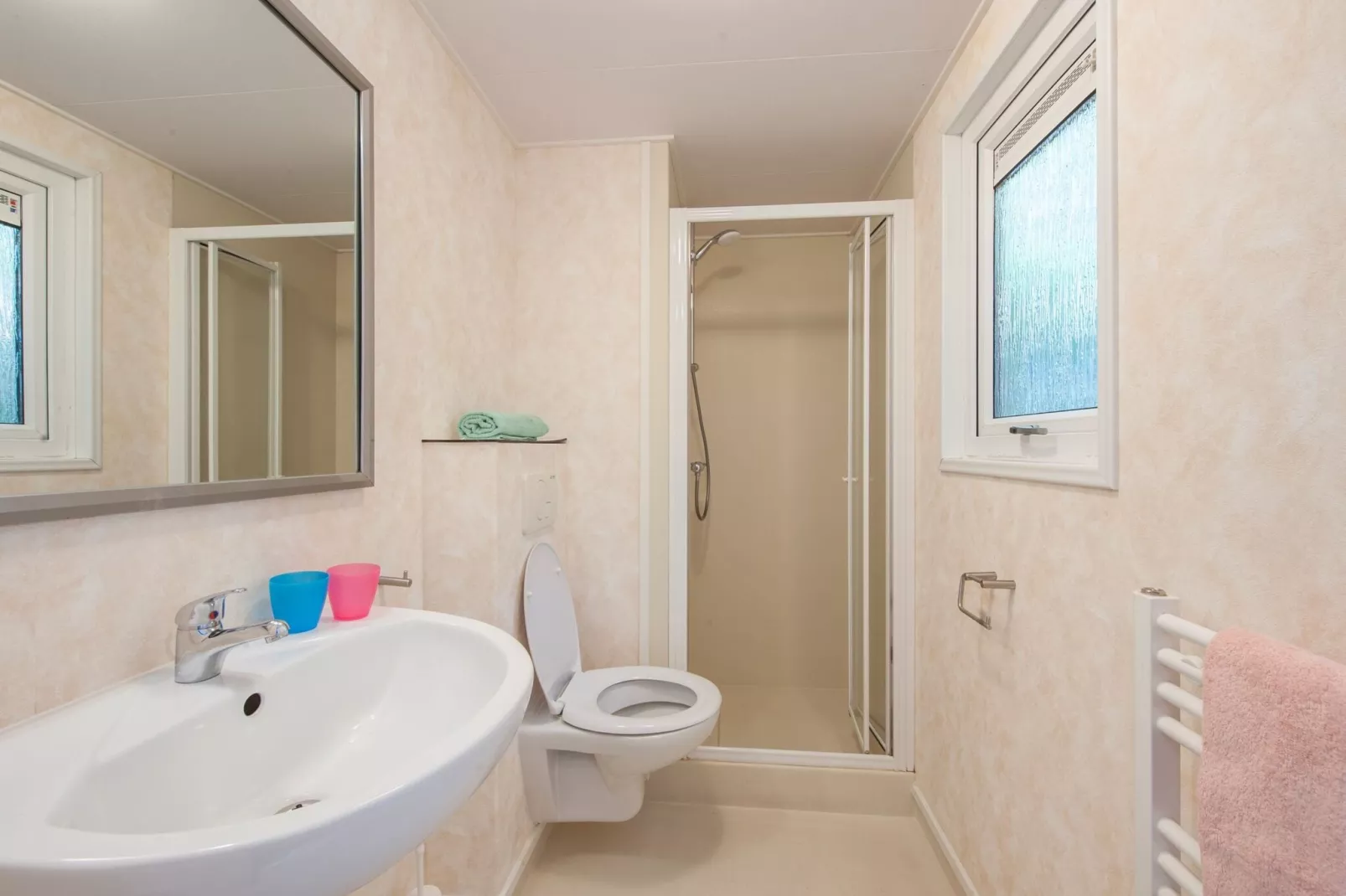 Vakantiepark Beach Resort 1-Bathroom