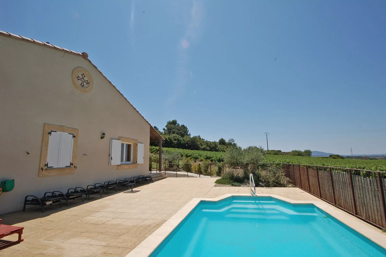 Villa le Syrah-Exterior summer