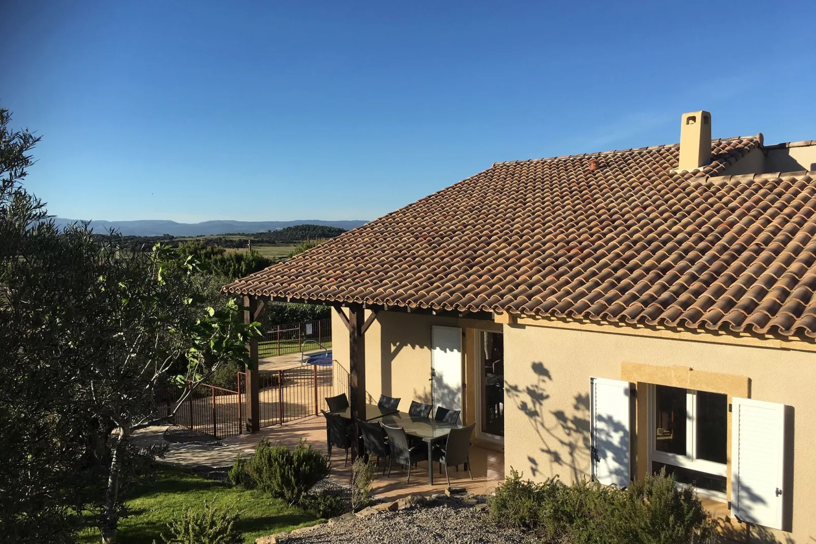 Villa le Syrah-Exterior summer