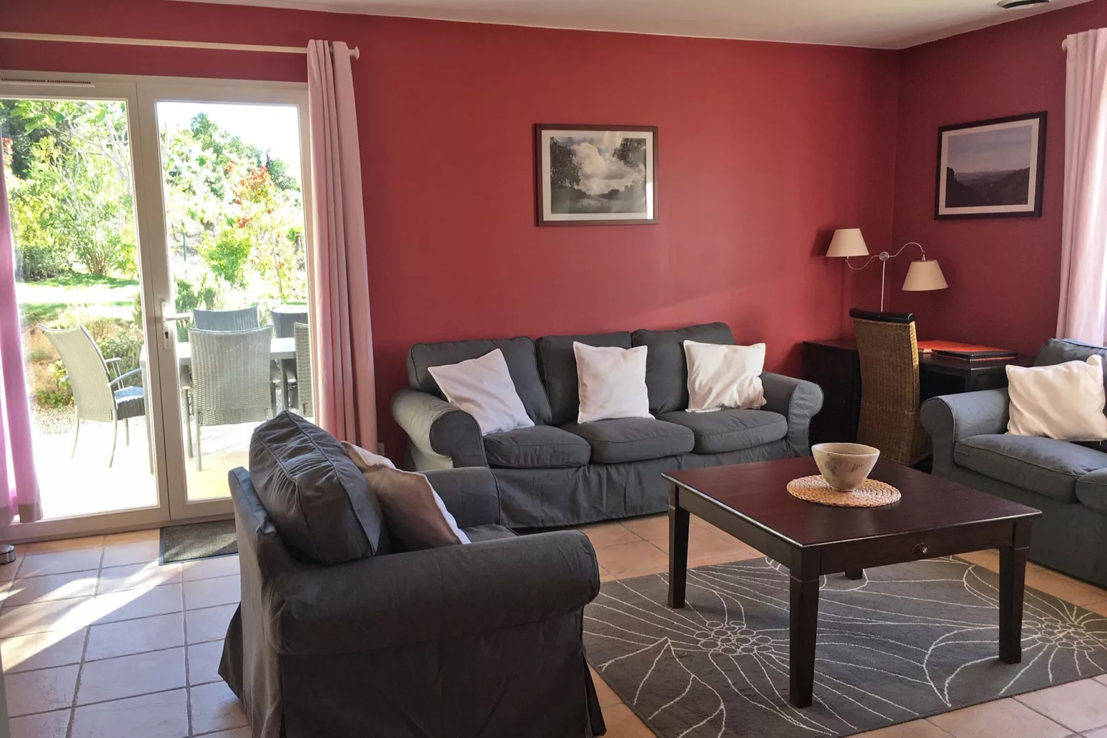 Villa le Syrah-Living room