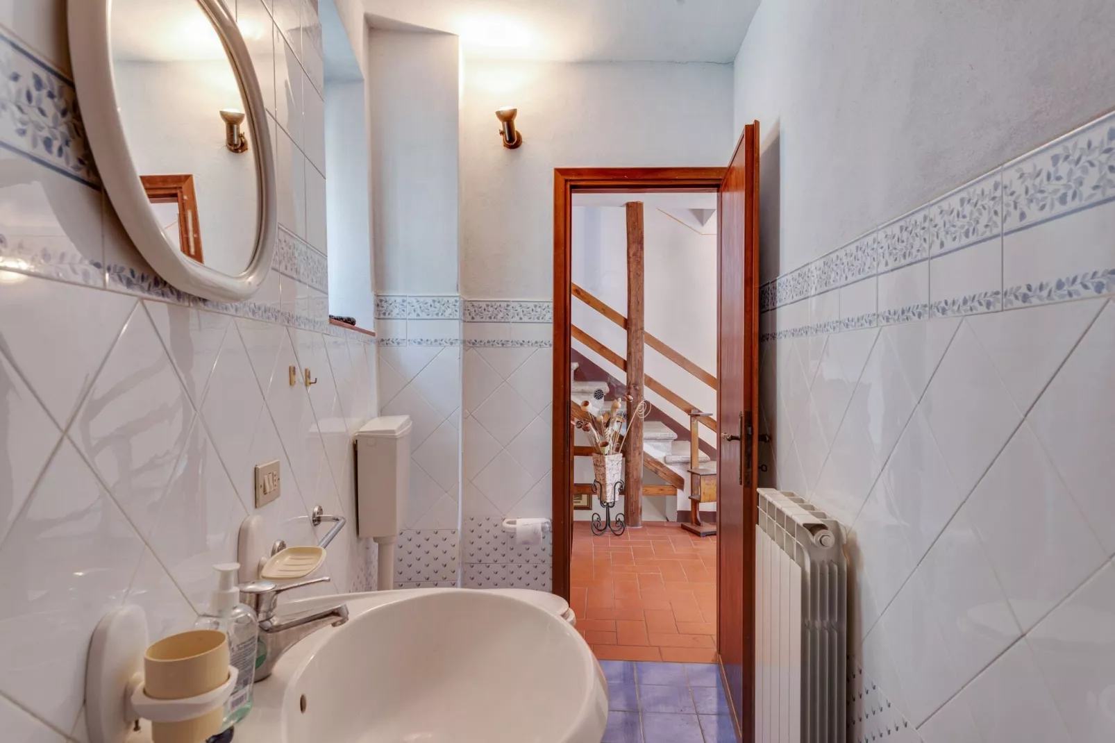 Camelia-Bathroom