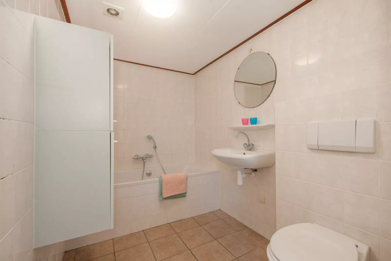 Roompot Beach Resort 11-Bathroom
